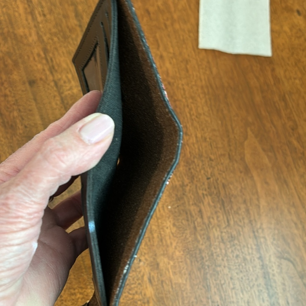 NEW Multi-Color Glitter Tri-Fold Wallet with Heart Snap Closure Detail - Picture 4 of 5